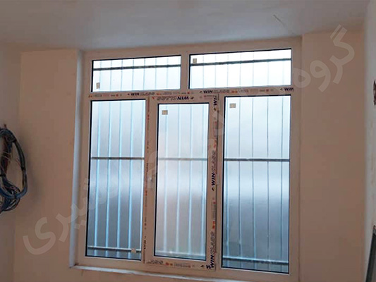 نصب پنجره دوجداره UPVC در گوهردشت کرج با اجرای تمیز و دقیق