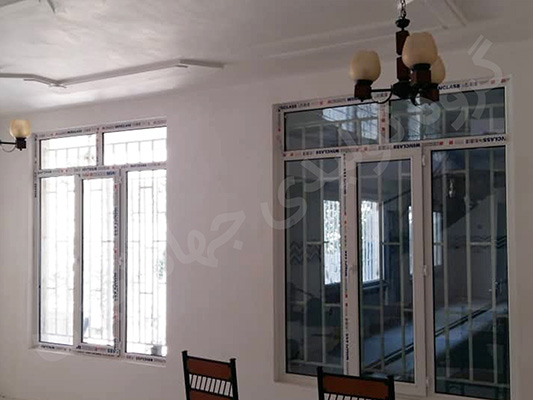 تعویض در و پنجره قدیمی با دوجداره در جهانشهر کرج با حفظ نمای ساختمان