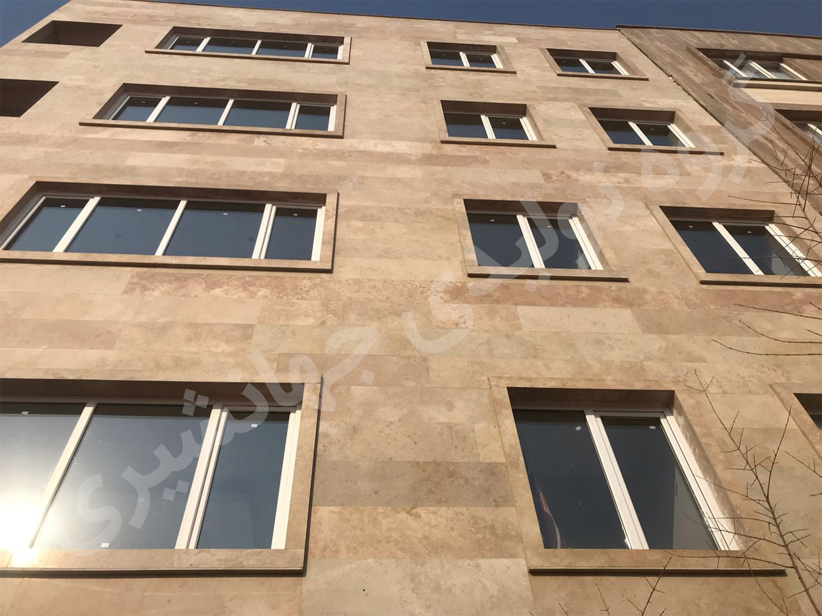 پنجره UPVC در کرج – ساختمان در حال ساخت در محله مصباح