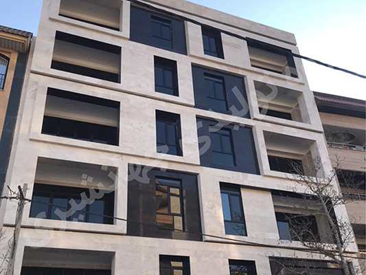 پنجره دوجداره کرج – پروژه آپارتمانی در مهرویلا با شیشه‌های بزرگ