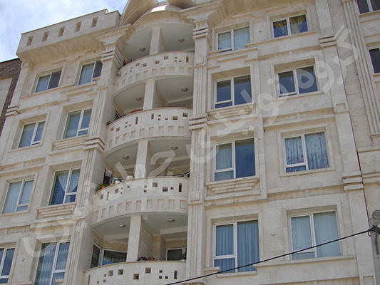 اجرای پنجره دوجداره در نمای ساختمان مهرشهر کرج